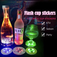 Stiker Cangkir Lampu LED Botol Bercahaya Modis Stiker Tatakan Botol Anggur KTV Bar Flash Warna-Warni