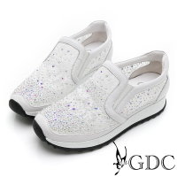 GDC-氣質蕾絲透氣水鑽舒適休閒鞋-白色