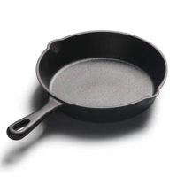 26cm Cast Iron Pre-Seasoned Skillet Cast Iron Grill Pan Frying Pans Saute Fry Pan Griddle Grill Tools Kitchen Pan Flat Cooker