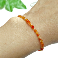 Rantai Tangan Batu Kristal |  Jessie's Trinket Trove Skinny Bracelet made with Carnelian