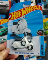 diecast hotwheels series mainan anak mobil mobilan hot wheels series die cast versi 38 VESPA 90 SS S