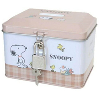小禮堂 Snoopy 鐵盒存錢筒附鎖 (米棕格子款)