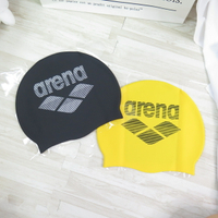 ARENA SWIM 柔軟舒適矽膠泳帽 ARN6400- 韓國製 黃色/黑色 競賽泳帽 【iSport 愛運動】