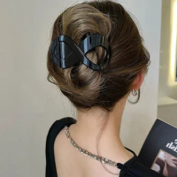 Fashionable Women's Claw Crab Korean Girls Shark Clip Hair Accessories Hair Clips Solid Acrylic Hair Clips baby accessories