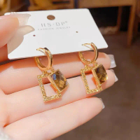 2026 New Alloy Synthetic Earrings Square Fashion All-Match Minority Simple Temperament Entry Lux Fem