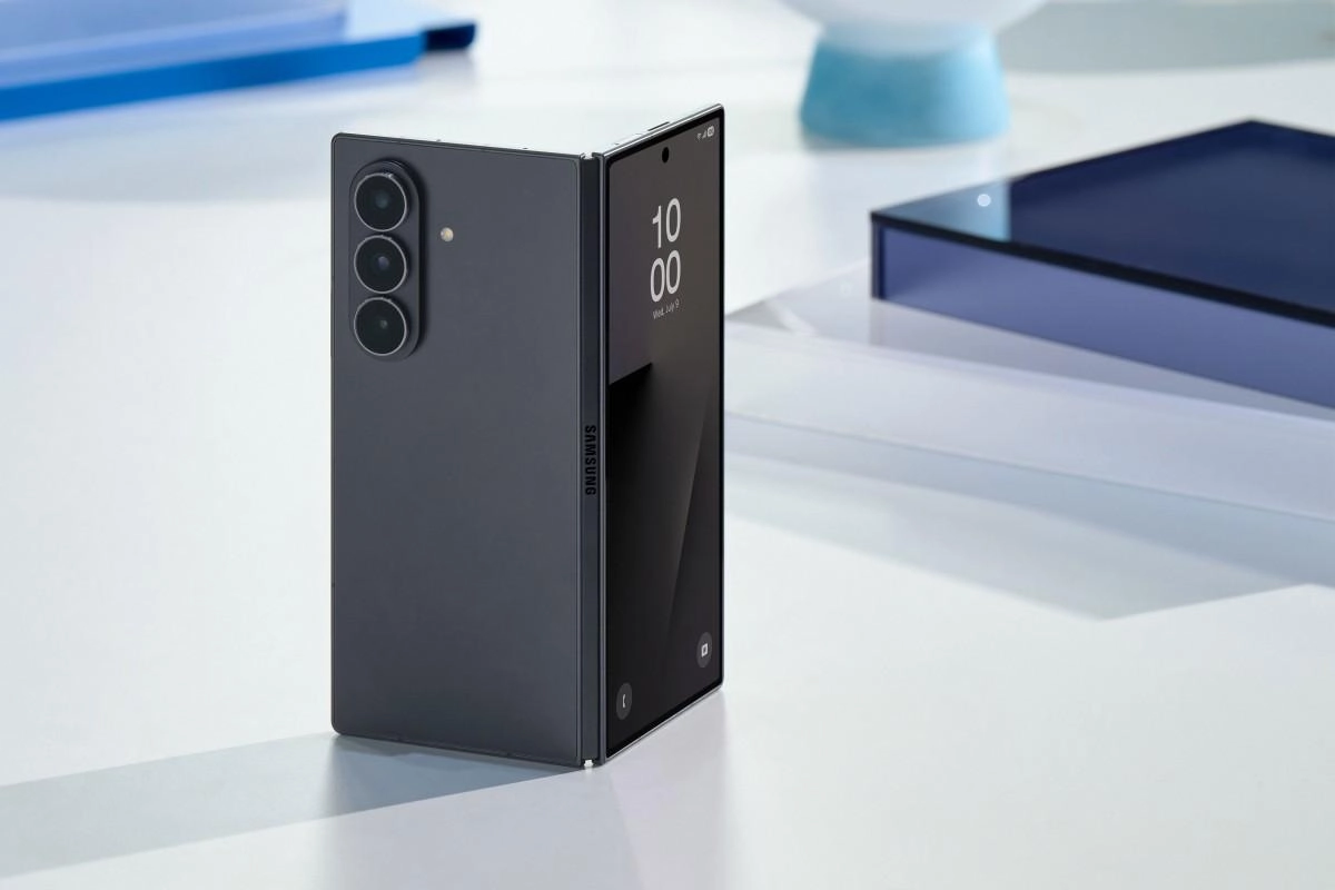 Samsung Galaxy Z Fold7 が劇的なデザイン刷新と200MPカメラで発売
