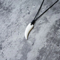 NF13 Kalung Tali Hitam Pria Wanita Taring Macan Putih Cream Waterproof Adjustable Bandul