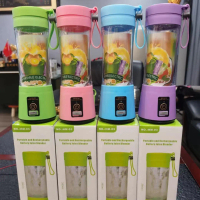 Blender Jus Portable Merk SQRS dengan 6 Mata Pisau dan Kabel Charge