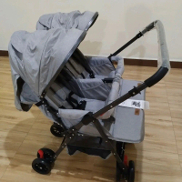 PMB Stroller Baby Iora Kembar IB-802 Kerangka Kokoh 2 Arah Dorong untuk Bayi Kembar