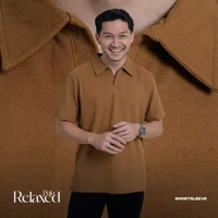 WOODCUTTER Kemeja Polo Pria Polos Lengan Pendek - Relaxed Polo Shortsleeve Caramel Brown M