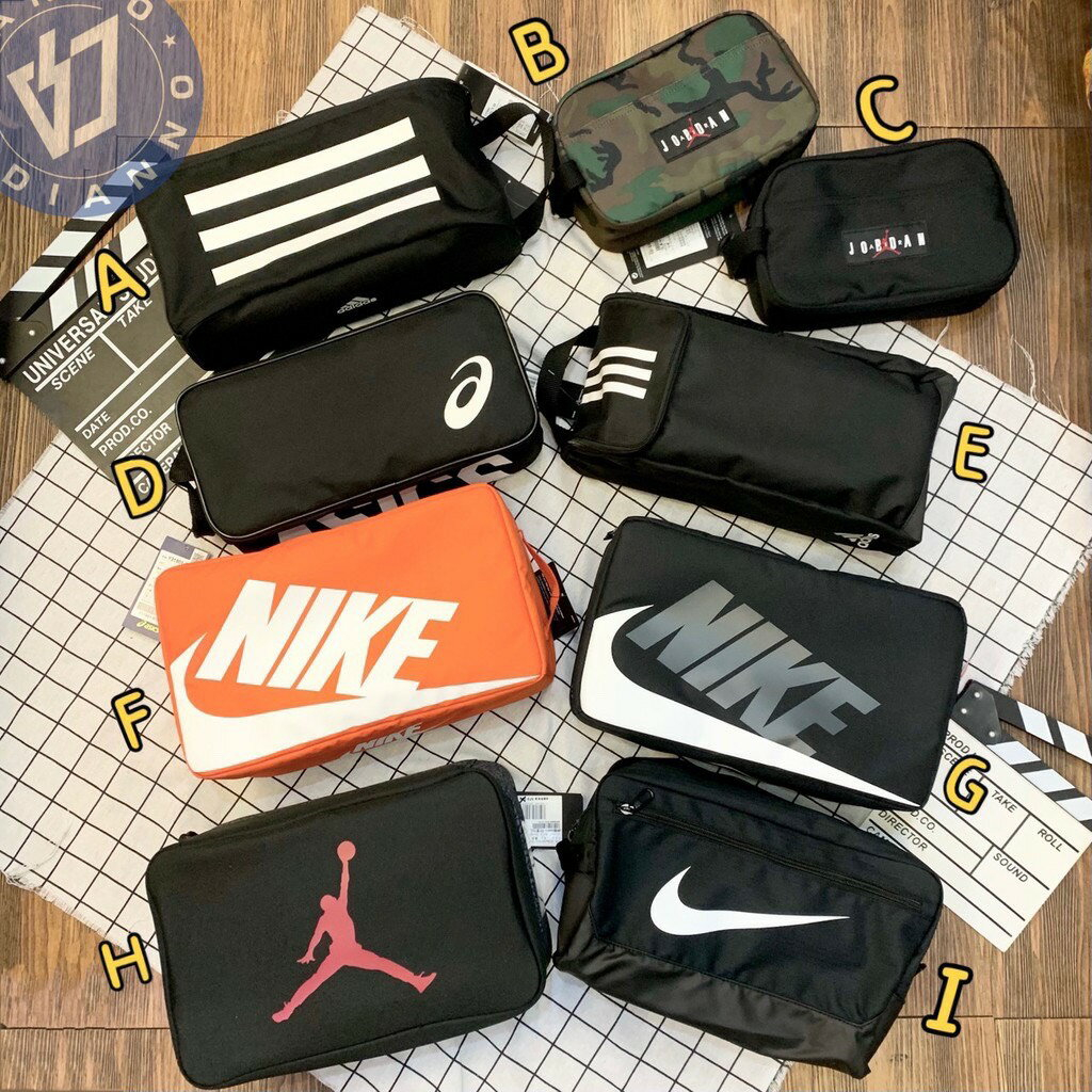 Nike sales clutch bag