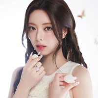 NAMING. Blurry & Glowy Heart Lip Tint 5.7g