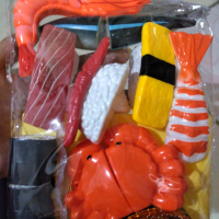 Mainan Edukasi - Sushi Plastik Velcro