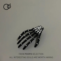 2025 Dark Skull Claw Hand Bone Hair Clip Personality Creative Ghost Claw Side Clip Retro Little Devi