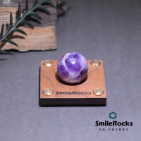 【SmileRocks 石麥】夢幻紫水晶球 No.050300973(附SmilePad 6X6底板)
