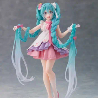 Judai Original Taito Wonderland Figure VOCALOID Hatsune Miku Rapunzel PVC Action Figure Model Doll Toys