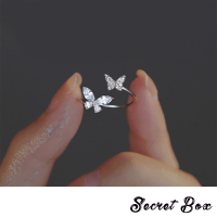 【SECRET BOX】韓國設計閃耀美鑽鋯石鑲嵌蝴蝶造形開口戒 戒指 食指戒(美鑽戒指 鋯石戒指 蝴蝶戒指)