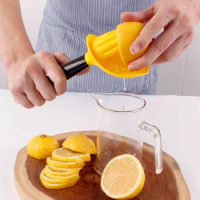 1PCS Portable Hand Tool Orange Juice Lemon Juicer Citrus Juicer Squeezer