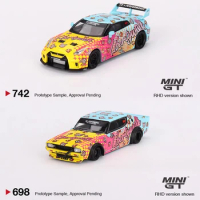 MINIGT 1:64 LB-Silhouette WORKS GTR R35 RR Ver.1 LBWK KUMA Skyline Kenmeri alloy car model 742 698