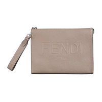 【FENDI 芬迪】FENDI ROMA字母LOGO粒面小牛皮拉鍊男士手拿包(灰褐)