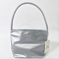 ตลาดเฉพาะกลุ่มของเกาหลี mucu and ebony กระเป๋าสะพายใต้แขน กระเป๋าถือผู้หญิงทันสมัย กระเป๋าสะพายไหล่อ