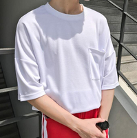 FINDSENSE MD 韓國 潮 男 時尚 寬鬆 後背貼補A字母裝飾鐵環 開叉設計 短袖T恤 特色短T 學生T恤