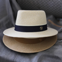 ออกแบบใหม่ธรรมชาติปานามานุ่มรูปหมวกฟางฤดูร้อนผู้หญิง/ผู้ชายปีกกว้างหาดซันหมวกป้องกันรังสียูวี Fedora ของขวัญวันเกิด
