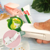 Mini Portable Hand Press Sealer Plastic Bag Packaging Small Household Snack Sealer Plastic Sealing Fresh-keeping Sealing Machine