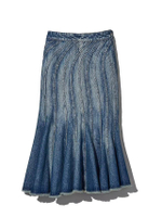 กระโปรงยีนส์ THE WAVE DENIM SKIRT สี DENIM