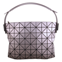 ISSEY MIYAKE  BAOBAO 幾何細方格7x10 手提新月包(粉金色)S