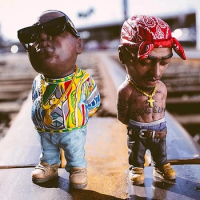 Mini Hip Hop Rapper Rapper Bro Alkyne Legend Action Figures Home Ornaments Decorations Auto Interior Accessories Resin Doll