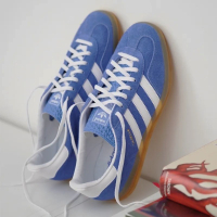 ADIDAS 休閒鞋 GAZELLE INDOOR 寶寶藍 膠底 麂皮 復古鞋 女 HQ8717