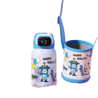 【Star 星】智能顯溫兒童吸管保溫杯雙飲吸管杯500ML(附杯套杯帶兒童智能保溫杯)