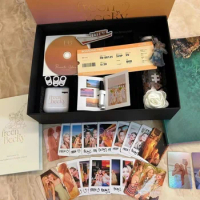 Freenbecky Spotlight Magazine Commemorative Album Super Beautiful Small Card Bookmark Perfume Invitation