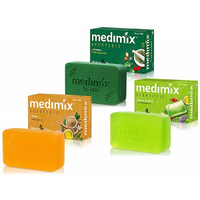 印度MEDIMIX 綠寶石皇室藥草浴美肌皂(125g) 檀香／寶貝／草本 款式可選 D300249
