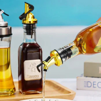 Oil Bottle Stopper Cap Dispenser Sprayer Lock Wine Pourer Sauce Nozzle Liquor Leak-Proof Plug Bottle Stopper Kitchen Tool