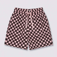 【VANS 官方旗艦】Artist Collection - Riroo 女款粉色棋盤格短褲