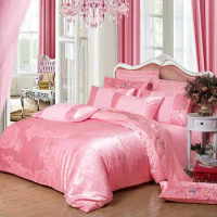 Luxury Satin Jacquard Bedding Sets Silk Duvet Cover Bedspreads and Clothing Sets Bed Sheets Pillowcases Pillow Shams Bedcover