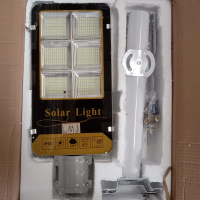 LAMPU JALAN TENAGA SURYA 200 WATT LAMPU PJU