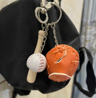 ~廣隆~棒球鑰匙圈 鑰匙扣 吊飾 球棒吊飾 紀念品 運動 球套鑰匙扣 飾品 鑰匙掛件 生日禮物