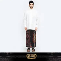 Sarung BHS Infinity Gold Motif V32 KJG SJ Merah Hati