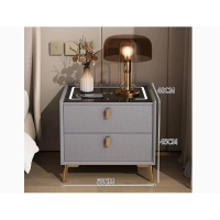 智能床頭櫃輕奢高級感 (【智能實木款】【全實木櫃體+三色燈+無線充電+超纖皮】淺灰色50*40*45cm） 