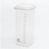 【單個】方形有刻度湯水食物保鮮密封盒 收納儲物罐 零食收納盒 密封罐 防潮罐 桌上收納罐 廚房用品【規格1800ML】#DADADI