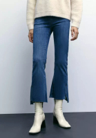 Urban Revivo Split Flared Jeans