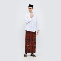 Sarung ATLAS Idaman 555 Kembang Motif BHS SGL Coklat Tua 02