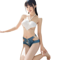 【愛衣朵拉】白色愛心比基尼+挖空露屁股蛋綁帶牛仔褲(夏日氧氣女孩性感造型服飾)