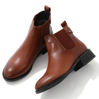 【DIANA】3.5cm嚴選牛皮百搭金屬鉚釘釦彈性帶切爾西靴-率性時尚(棕)