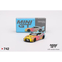 Mini GT Nissan Skyline GTR R35 LBWK Kuma