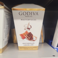godiva milk chocolate caramel lion 106.5gr