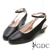 GDC-真皮透氣後空圓頭包鞋-黑色